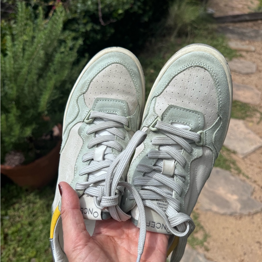 Oncept sneakers